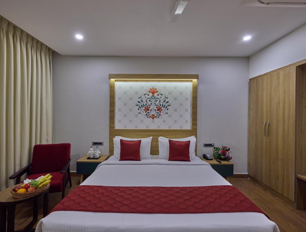Golden Tulip Tirupati Hotel Exterior foto